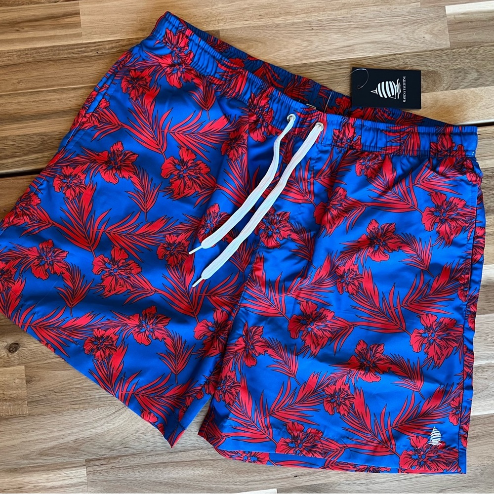NWT Men’s Swimsuit Swim Trunks - Floral - Hawaiian - Large - Red Blue Brand New!